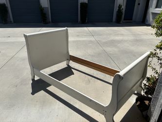 Twin Sleigh Bed