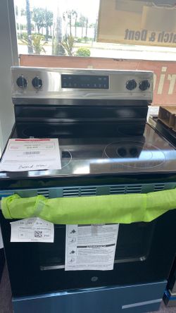 GE 30-in Glass Top 4 burners 5.3 cu ft Freestanding Electric Range stainless Steel-1 year warranty