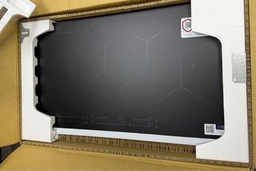 Brand new,never used Frigidaire Gallery 36” Induction Cooktop