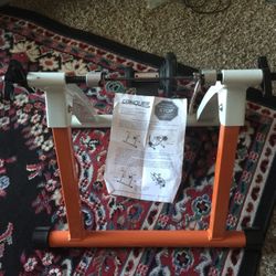 Conquer Bike Trainer Brand New