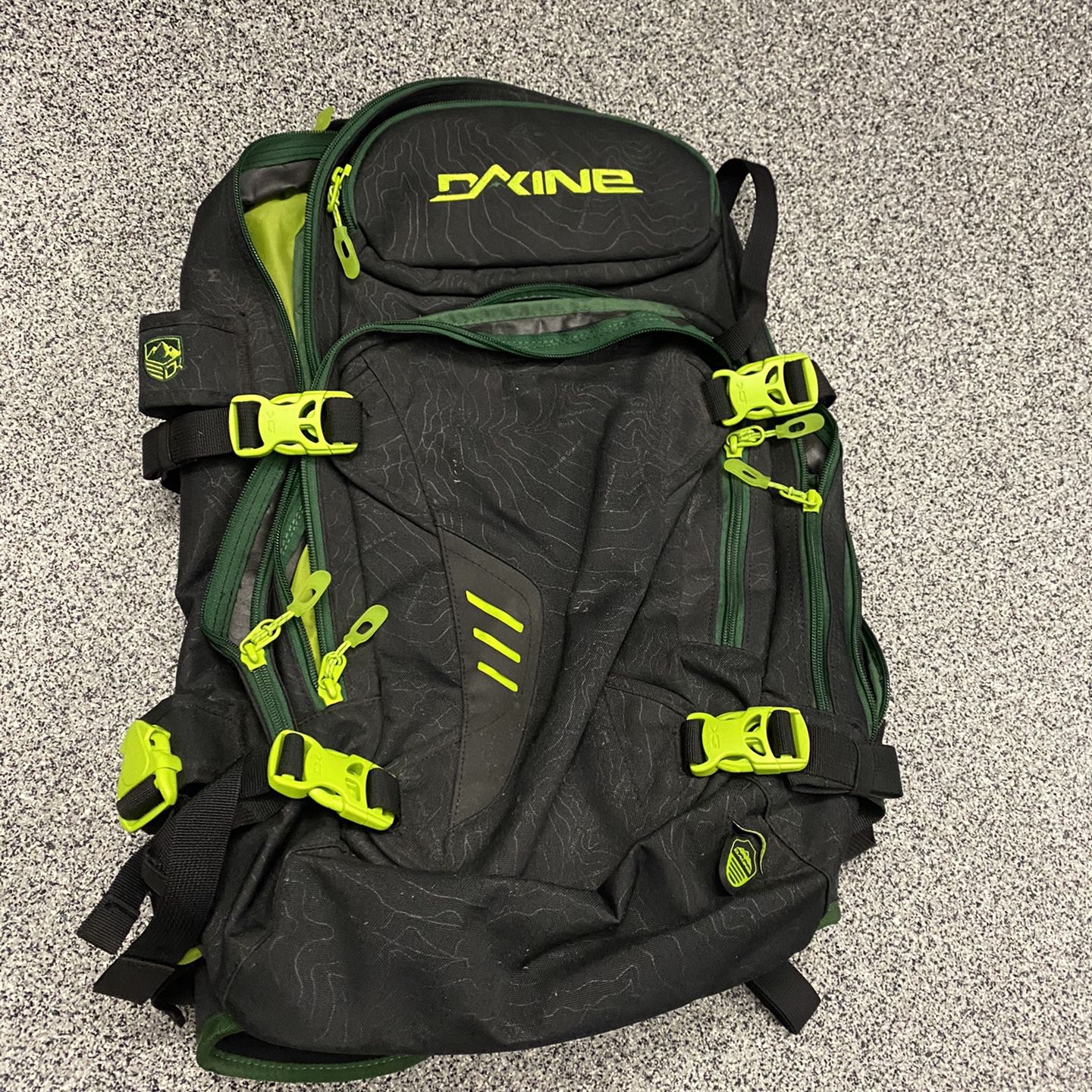 Dakine Helipro DLX 20L Snowboarding Backpack