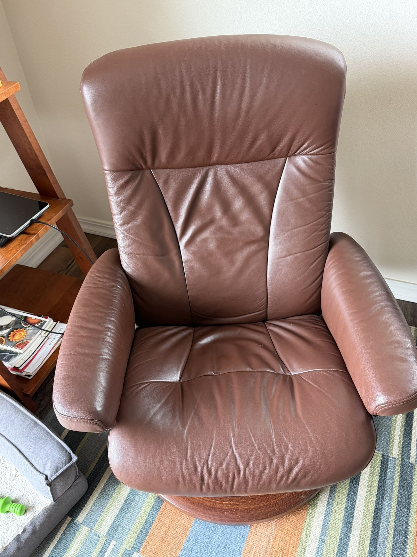 Stressless Chair With Ottoman