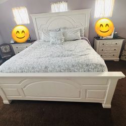 Beautiful King Size Bedroom Set