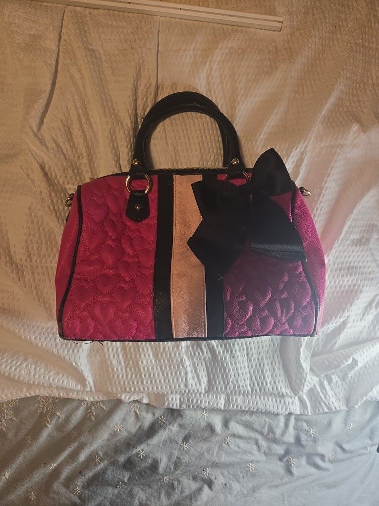 Betsy Johnson Bow And Heart Purse