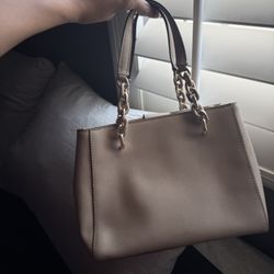 Michael Kors Bag. 