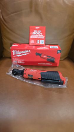 Milwaukee M12 Ratchet Cordless 3/8" Sub-Compact Ratchet (NOT M12 Fuel - Tool Only)