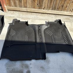 19/23 Chevy Silverado Z71 Mats 