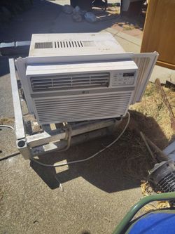LG Air Conditioner 