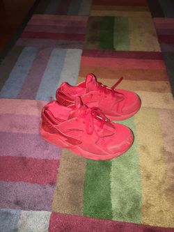 Nike Huarache size 1y