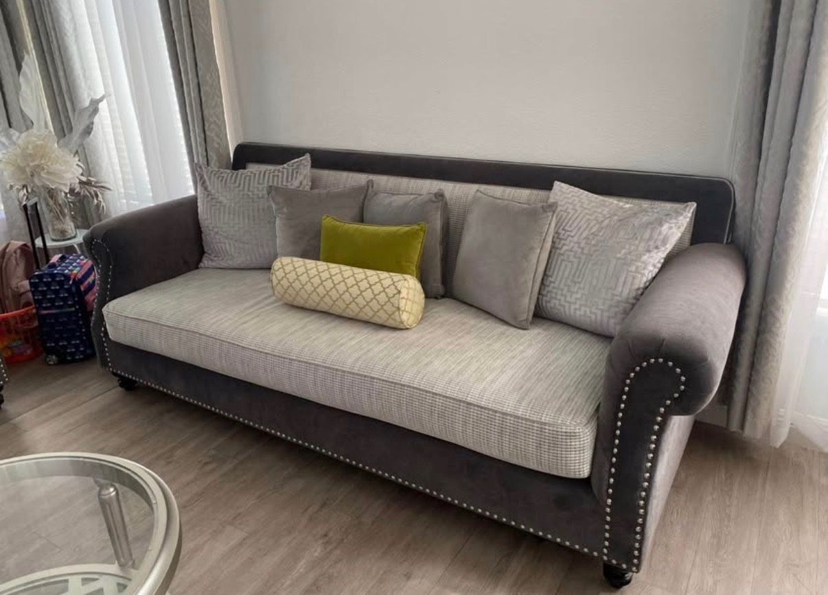 Sofa And Move Seat