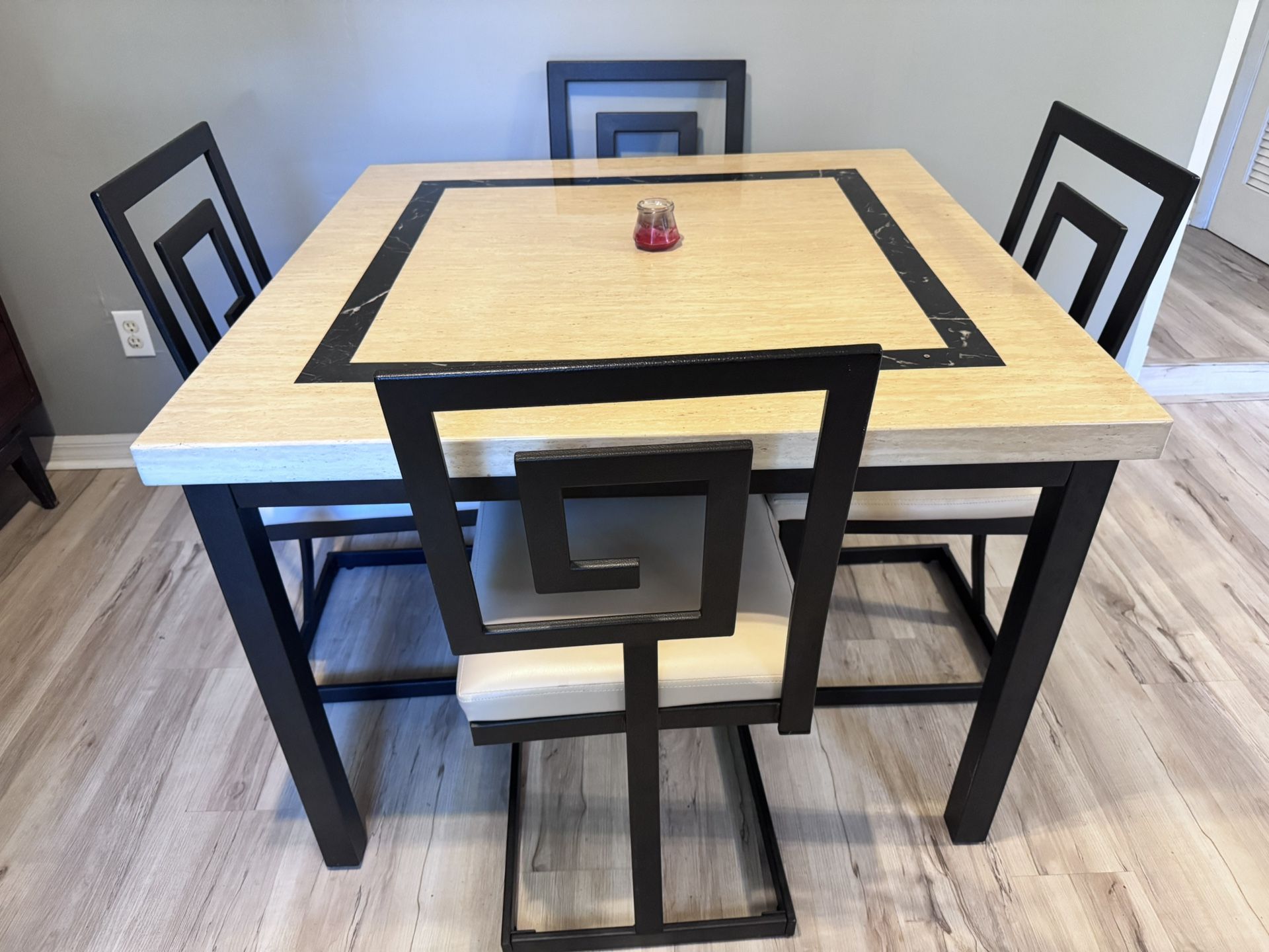 Modern 4 Chairs Dining Table Set