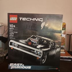 Dom’s Charger Lego Technic  