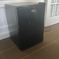 Emerson Mini Fridge 