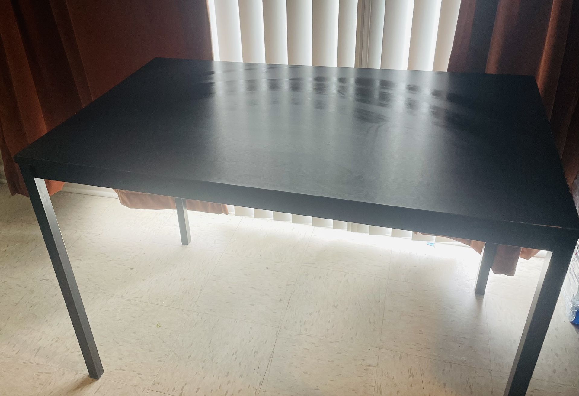 Dinning Table