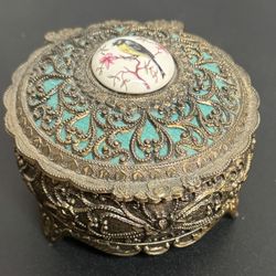 Gorgeous Vintage Japanese Musical Jewelry Box Pierced Metalwork just $15