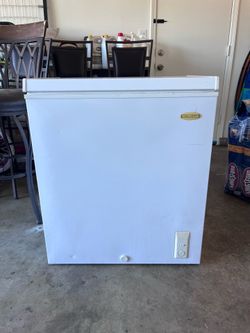 Deep freezer