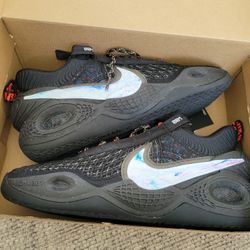 **BRAND NEW**Black Nike cosmic unity ep size 11