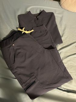 Women’s FIGS set