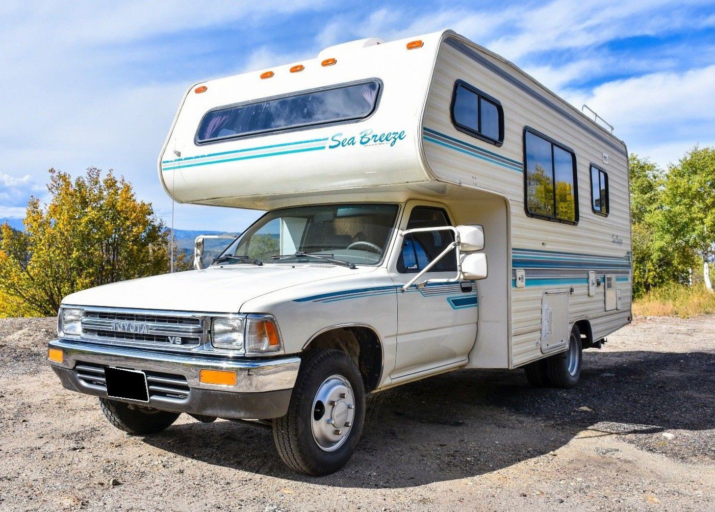Photo TOYOTA Sea Breeze low miles.RV Class C $1,000one Owner