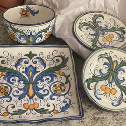 Tuscan Dish Set