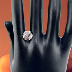 4 Ct Lab Grown Round Certified Diamond 