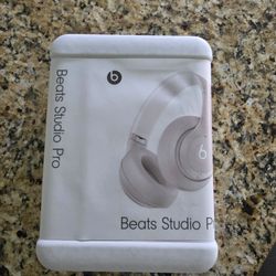 Beats Studio Pro