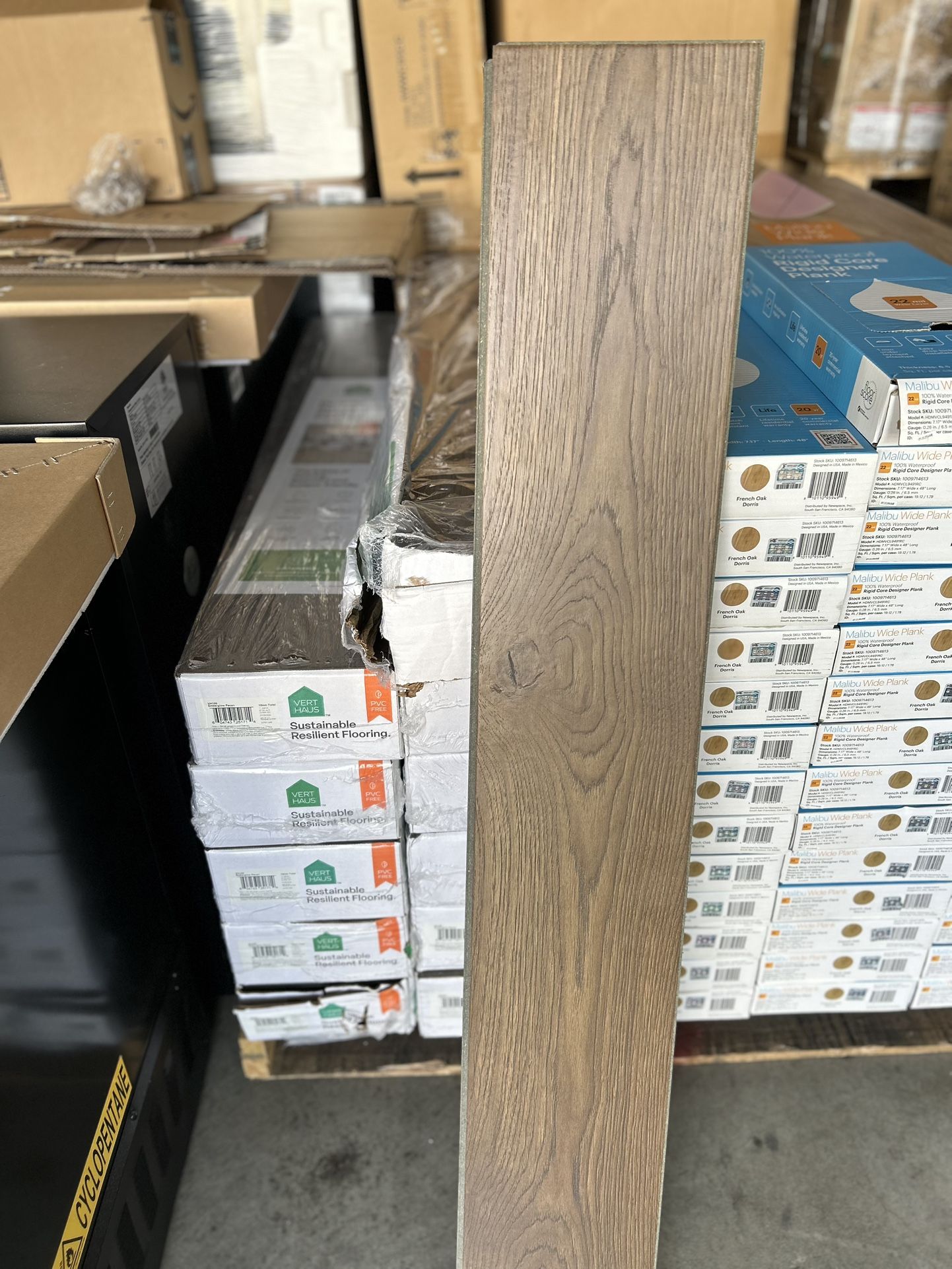 Waterproof Hybrid Resilient Flooring Emberglow Pecan