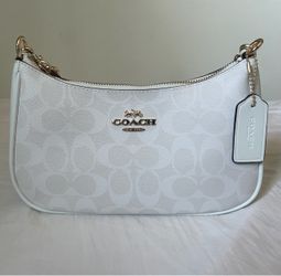 White coach shoulder bag
