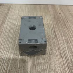 Bell Outdoor 5320-0 Single Gang Weatherproof Box 3x 1/2” Outlets Gray New