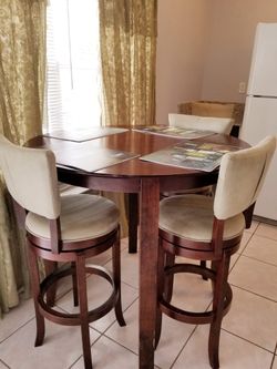 Dinning Table