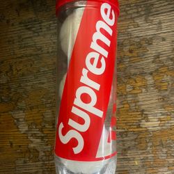 Supreme tennis balls