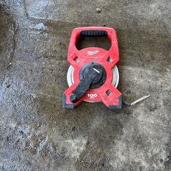 100’ Milwaukee measuring tape