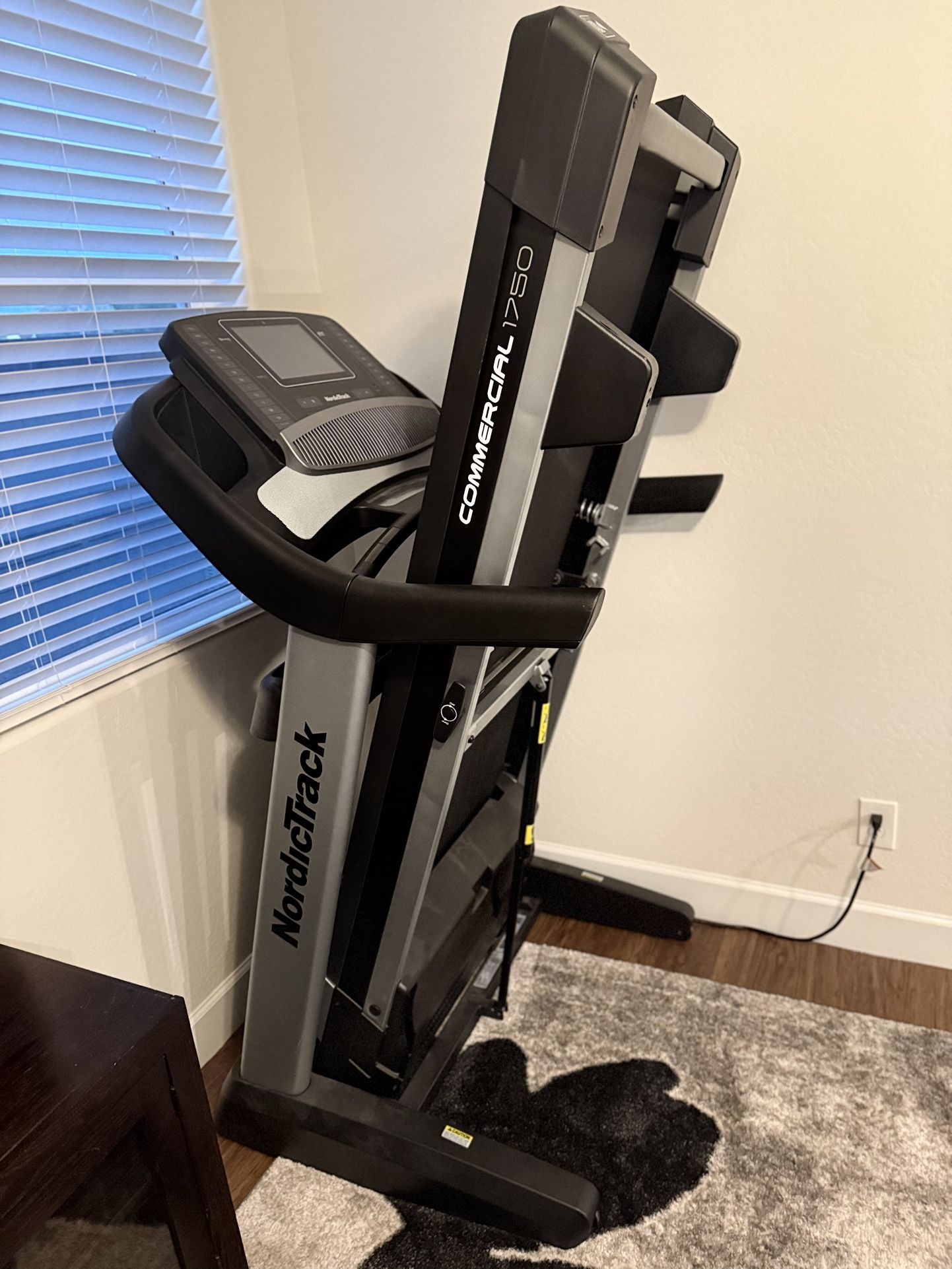 NORDIC TRACK TREADMILL