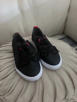 Boys shoes