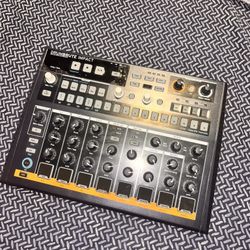 Arturia DrumBrute Impact Drum Machine 