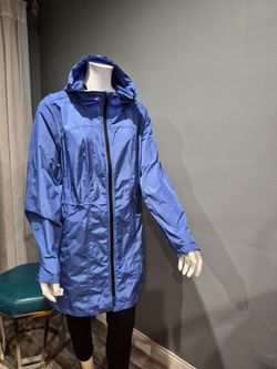 Women's FILA wind breaker jacket