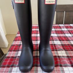 HUNTER BOOTS