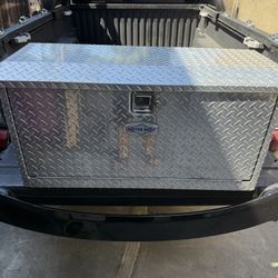 caja de herramientas para troca chica con llave 🔑 tacoma s10 Ranger frontier colorado  Dakota