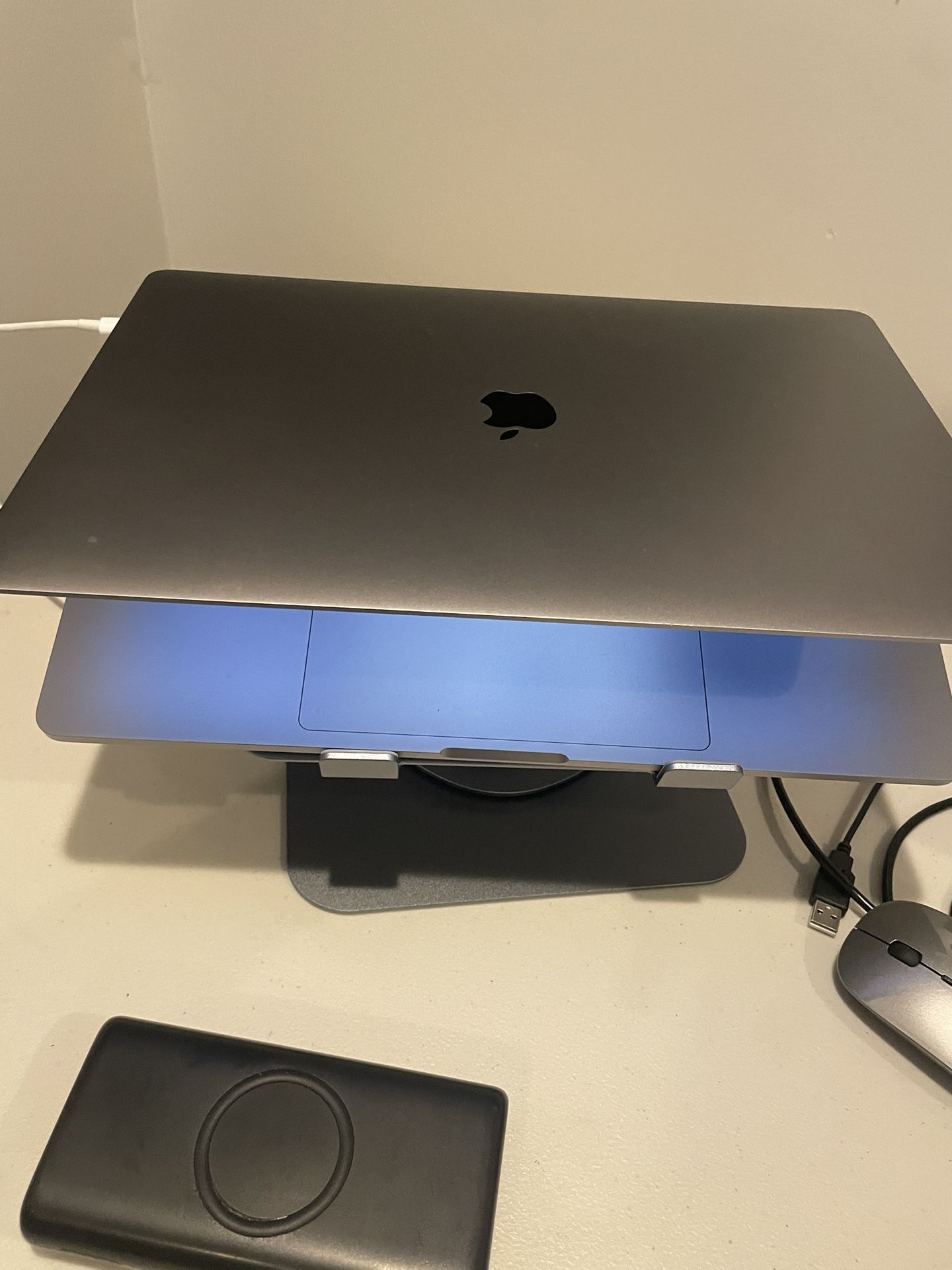 2019 MacBook Pro 16 Inch 500gb