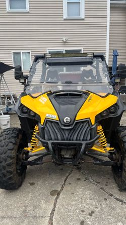 Can AM Maverick 1000 R side by side