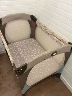 Graco Pack 'n Play Playard with Bassinet