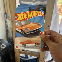 SUPER TREASURE HUNT HOTWHEELS L(1968 Mazda Cosmo Sport)