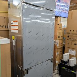 Monogram ZICS360NVLH
36 Inch Built-In Bottom Freezer Refrigerator