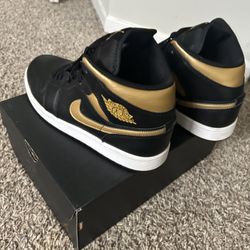 Black And Gold Jordan 1s 