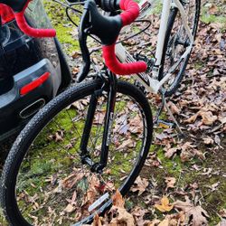 GENESIS SABER ROAD BIKE