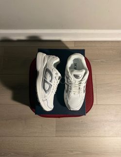 Dior B30 ‘White’ Sneakers