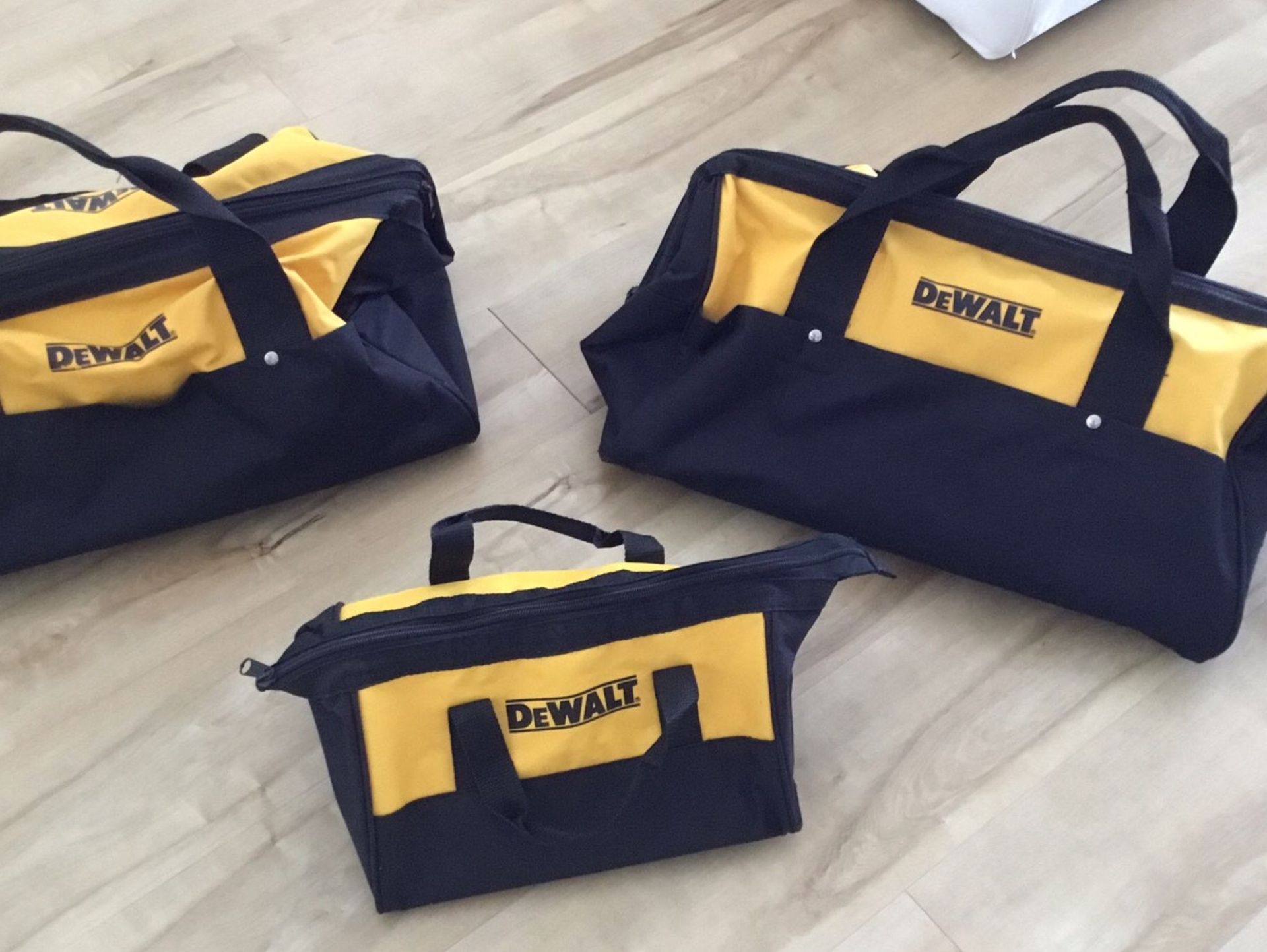 Dewalt bags set for tools new!!