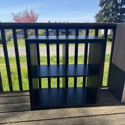 Bookshelves / Book Cases 