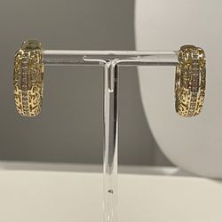 hoop earrings 