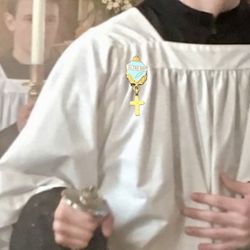 Vintage 1940s Altar Boy Blue Enamel Dangling Cross Pin, 0.5x1.25”